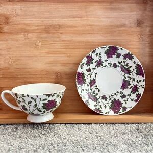 •Avon violets porcelain tea cup and saucer set•